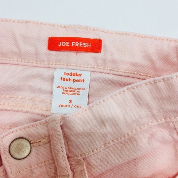 Joe fresh Girls 3Y pink jean shorts - Picture 2 of 3